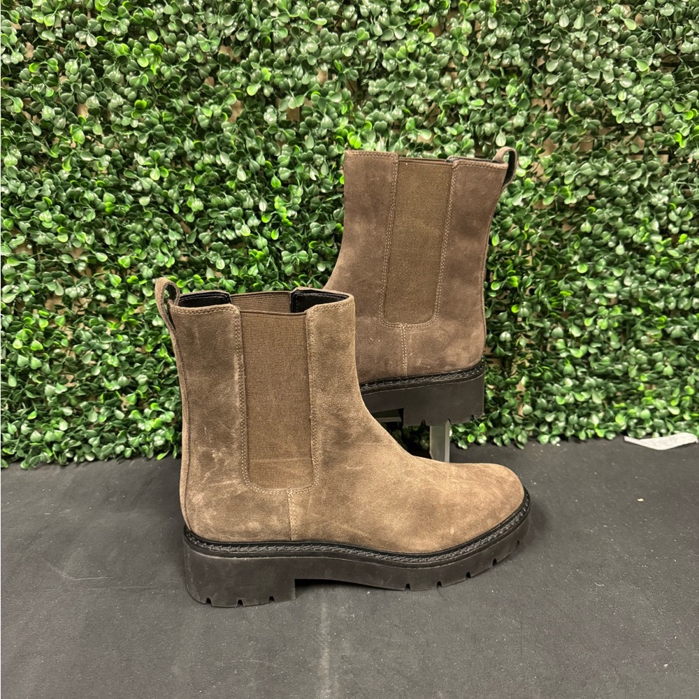 Nordstrom Darian Water Resistant Chelsea Boot - W8
